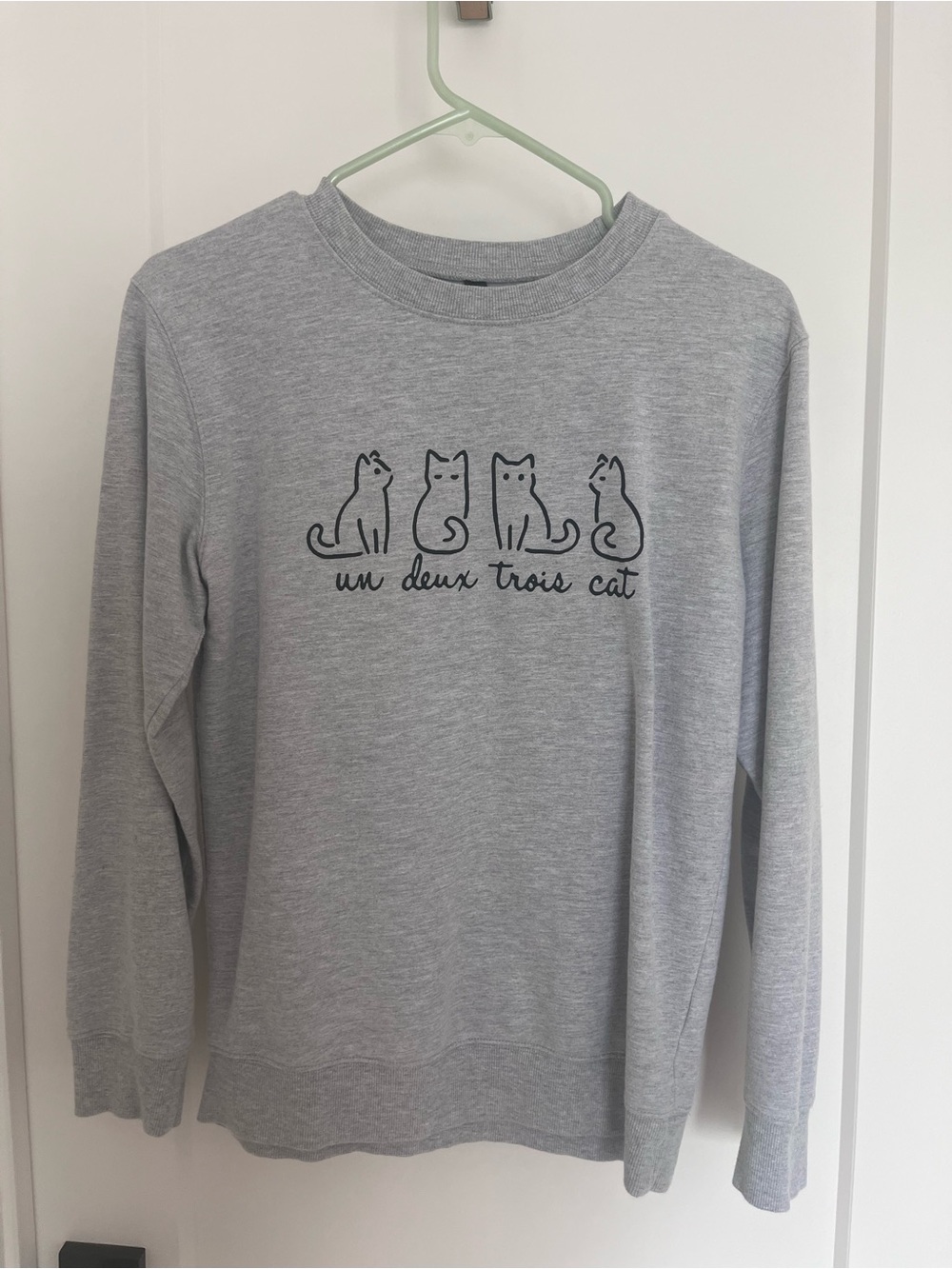 Un, deux, trois cat sweater